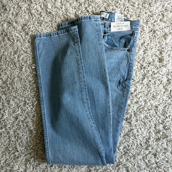 Light blue denim, Abercrombie, the 90’s straight ultra highrise, size25/0regular - Picture 4 of 4